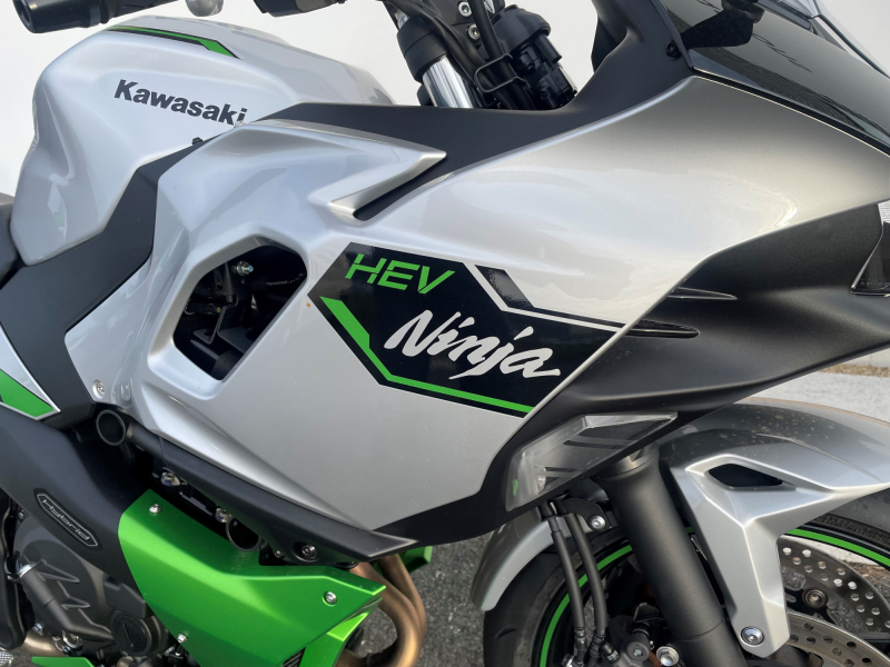 Kawasaki Ninja 7 Hybrid 