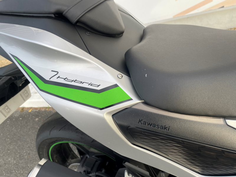 Kawasaki Ninja 7 Hybrid 