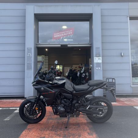 YAMAHA TRACER 7