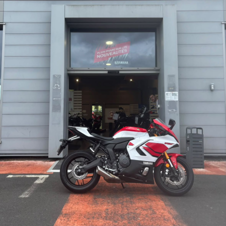 YAMAHA YZF-R7