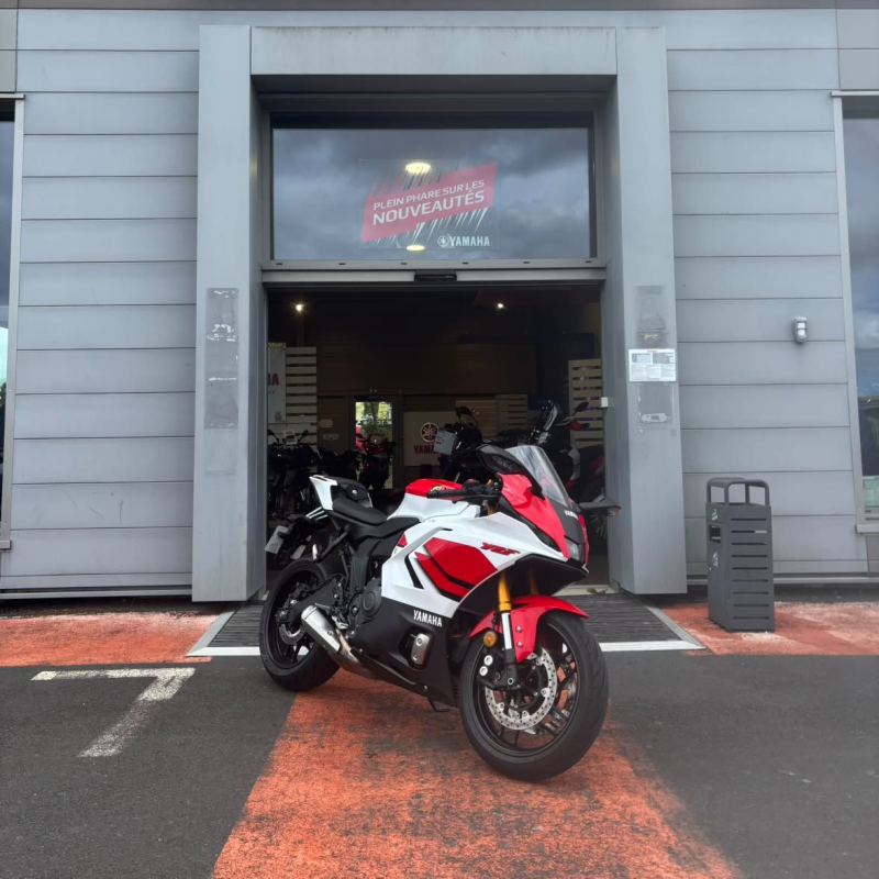 Yamaha YZF-R7 