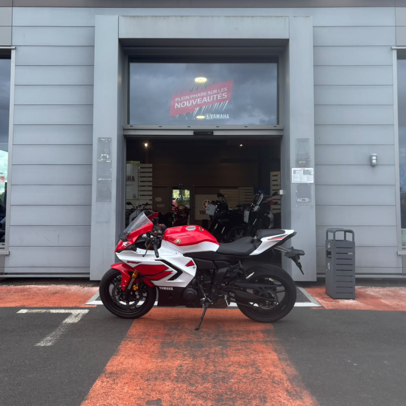 Yamaha YZF-R7 