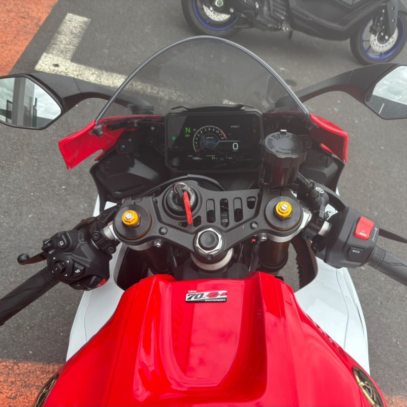 Yamaha YZF-R7 