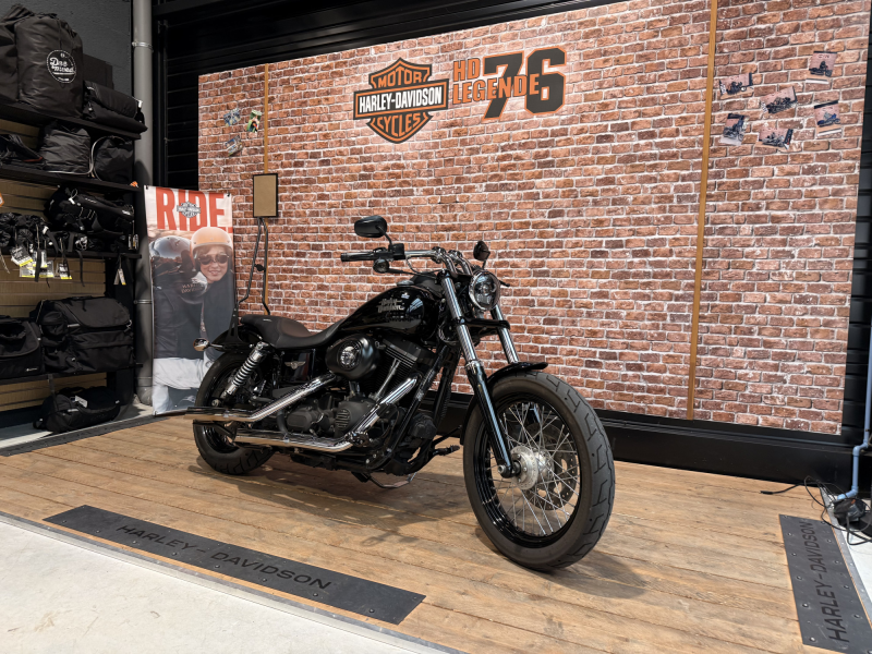 HARLEY DAVIDSON DYNA STREET BOB 1584 