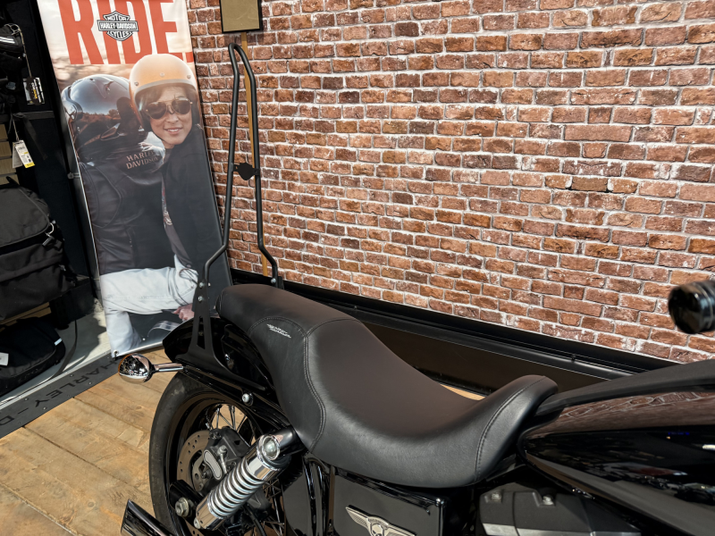 HARLEY DAVIDSON DYNA STREET BOB 1584 