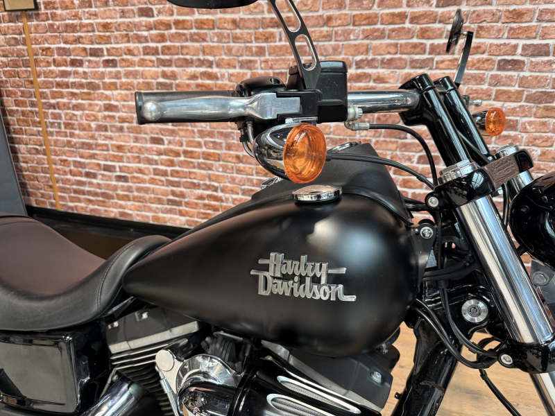 HARLEY DAVIDSON DYNA STREET BOB 1690 HARLEY-DAVIDSON DYNA STREET BOB 1690