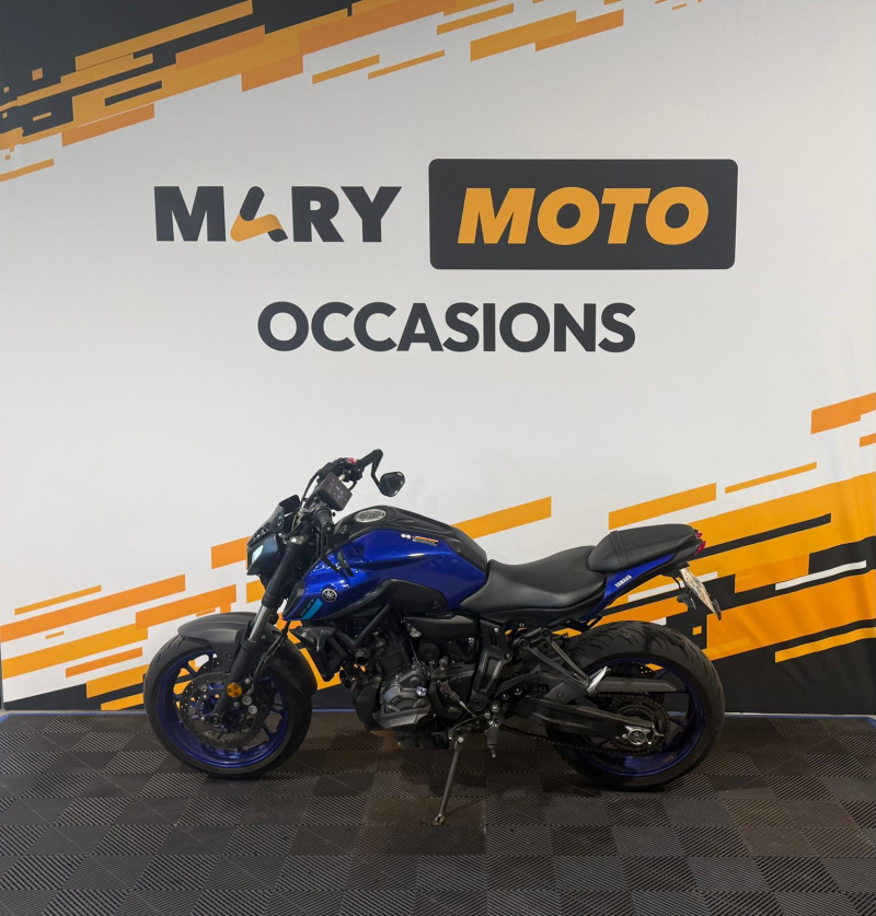Yamaha MT-07 YAMAHA MT-07