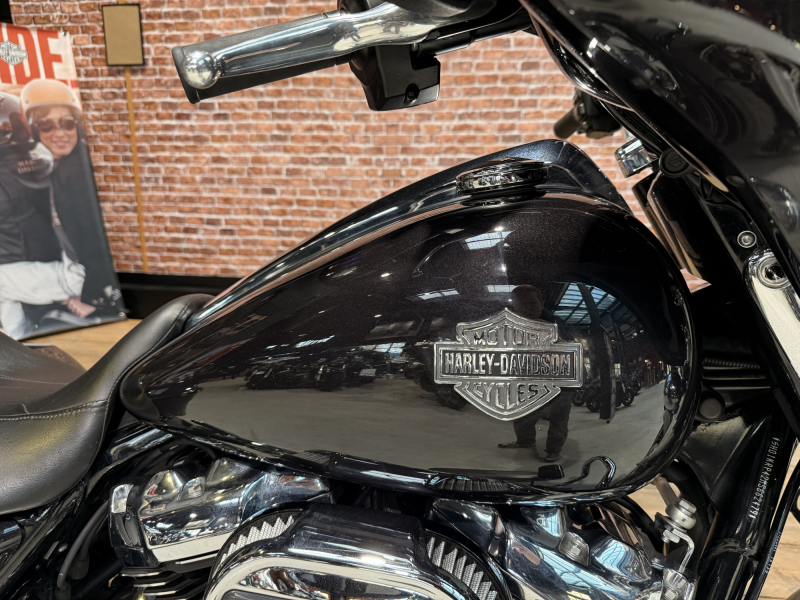 HARLEY DAVIDSON TOURING STREET GLIDE 1868 SPECIAL HARLEY-DAVIDSON TOURING STREET GLIDE 1868 SPECIAL