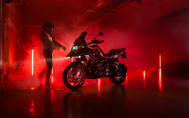 BMW-R1250.jpg