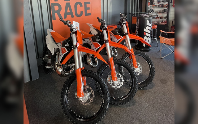 Nouveaux modèles KTM 125 SX et 300 SX 2023 Mary Moto Nouveaux modèles KTM 125 SX et 300 SX 2023 Mary Moto